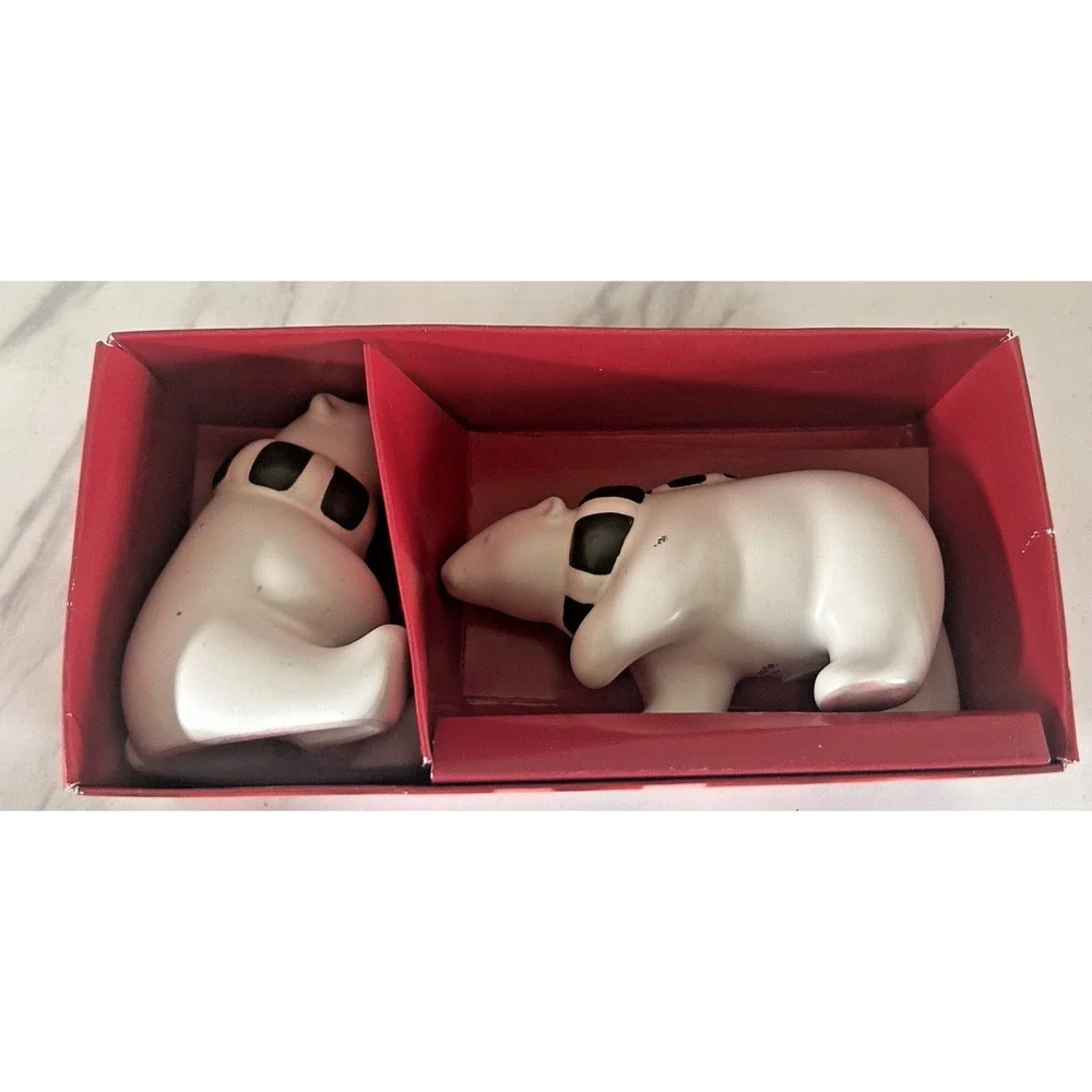 Polar Bear Bears Salt & Pepper Shakers Ceramic St. Nicholas Square New!‎ BxY